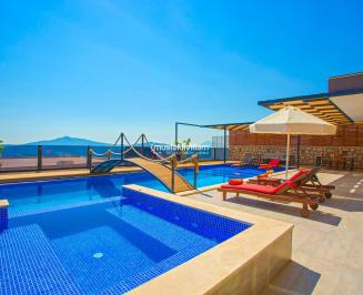 Çocuklarınız için Havuzlu Villalar