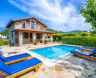 Geniş Aile Villa Tatili